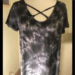 Tie die tee